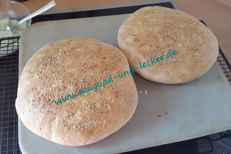 Fladenbrot auf der Stoneware