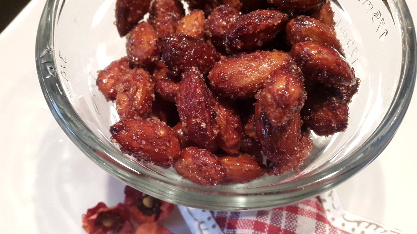 Gebrannte Mandeln aus der Mikrowelle | Schnell & knusprig Gebrannte Mandeln aus der Mikrowelle | Schnell & knusprig