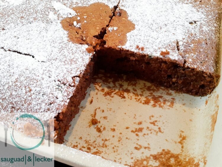 Zucchini-Kokos-Schnitten auf der Stoneware | Beate Sing - sauguad und ...