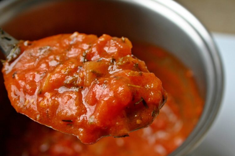 Tomatensoße auf Vorrat