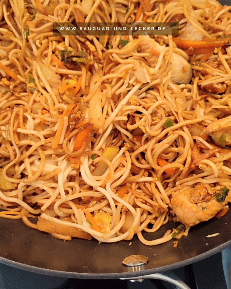 Einfache China-Nudeln aus der Pfanne – mildes Familienrezept