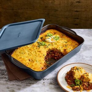 Brilliance Antihaft-Backform mit Deckel 23 x 33 cm von Pampered Chef
